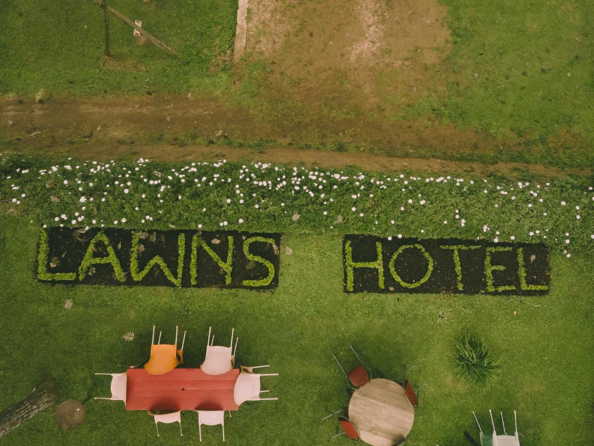 Lawns Hotel Lushoto エクステリア 写真